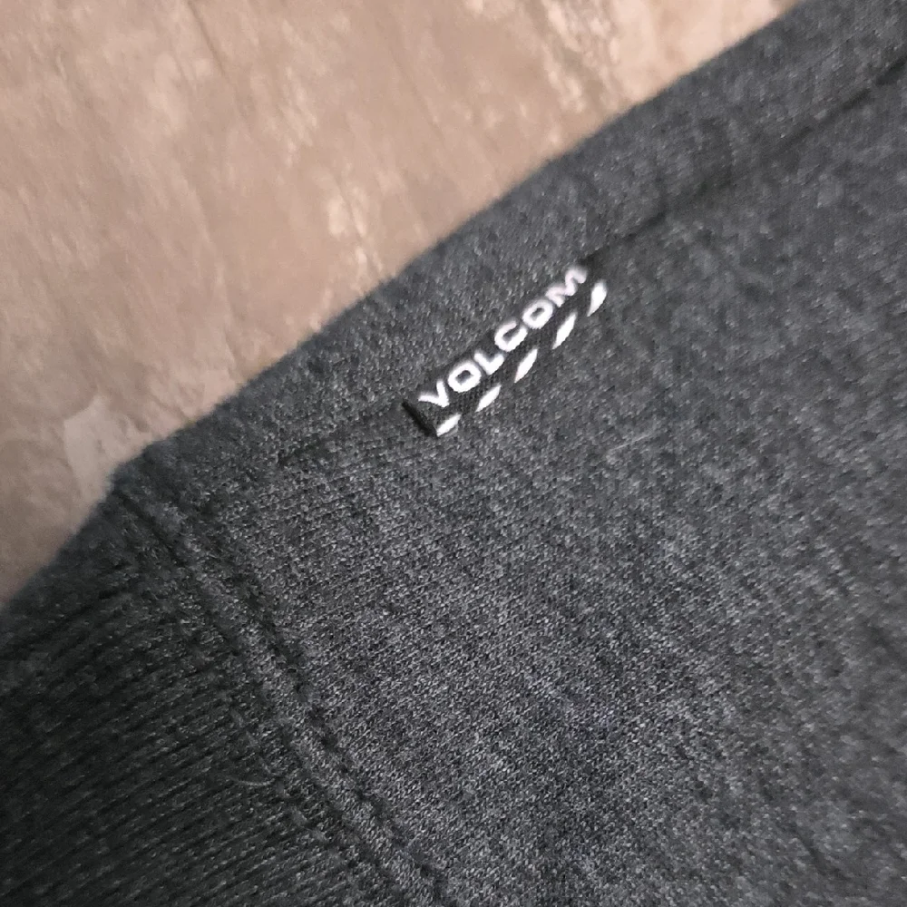 Volcom Boys Charcoal Hoodie Sweater - Picture 6 of 6